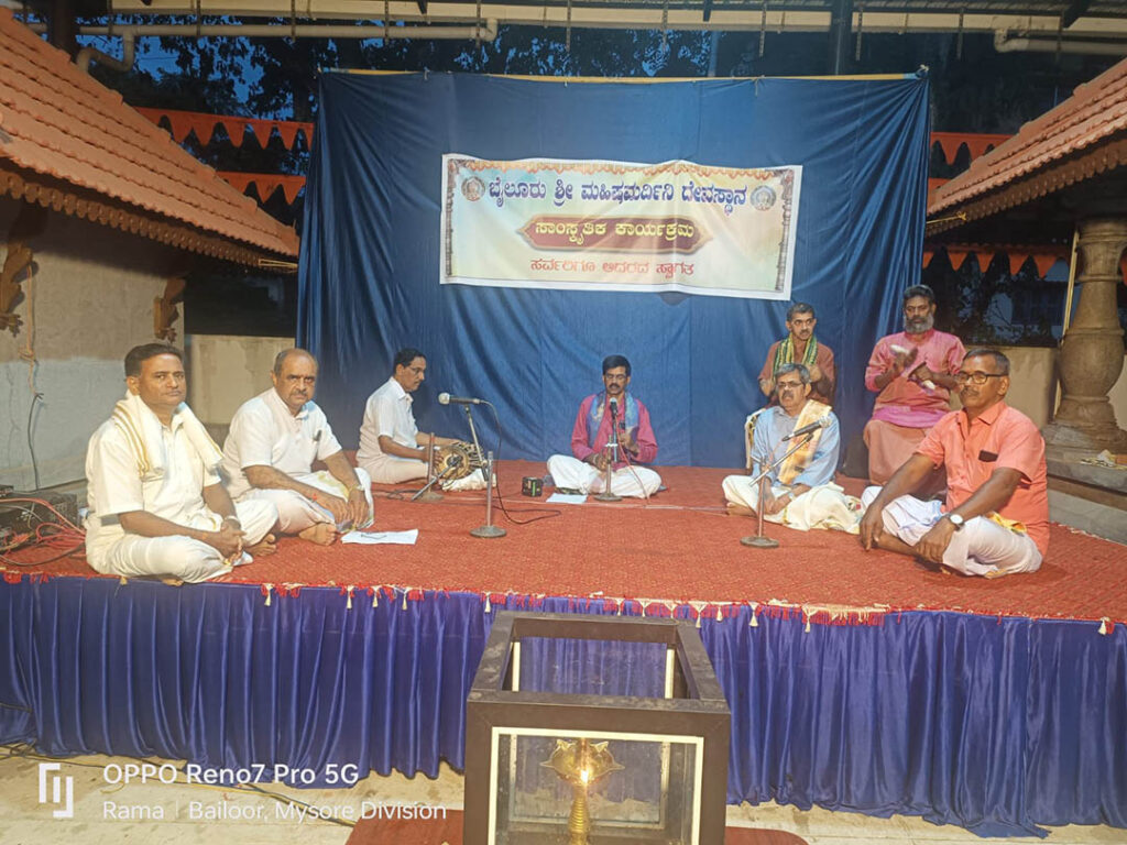 ಬೈಲೂರು ಮಹಿಷಮರ್ದಿನಿ ದೇವಸ್ಥಾನದಲ್ಲಿ ‘ತರಣಿ ಸೇನ ಕಾಳಗ’ ಯಕ್ಷಗಾನ ತಾಳ ಮದ್ದಳೆ