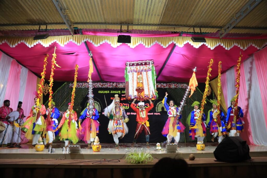 ಕುಕ್ಕುಜಡ್ಕದ ಚೊಕ್ಕಾಡಿ ಪ್ರೌಢಶಾಲೆಯಲ್ಲಿ ಜನಪದ ಸಾಂಸ್ಕೃತಿಕ ವೈಭವ ‘ನಲಿಪು -2023’