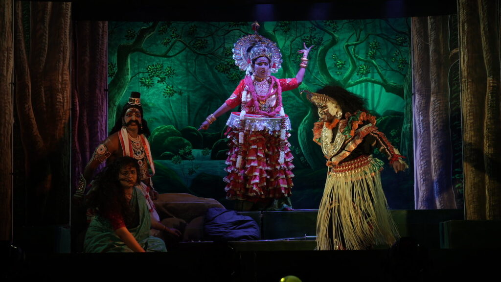 ಮಂಗಳೂರು ಪುರಭವನದಲ್ಲಿ ‘ಬೊಳ್ಳಿ ಮಲೆತ ಶಿವಶಕ್ತಿಲು’ ತುಳು ಪೌರಾಣಿಕ ನಾಟಕ ಪ್ರದರ್ಶನ