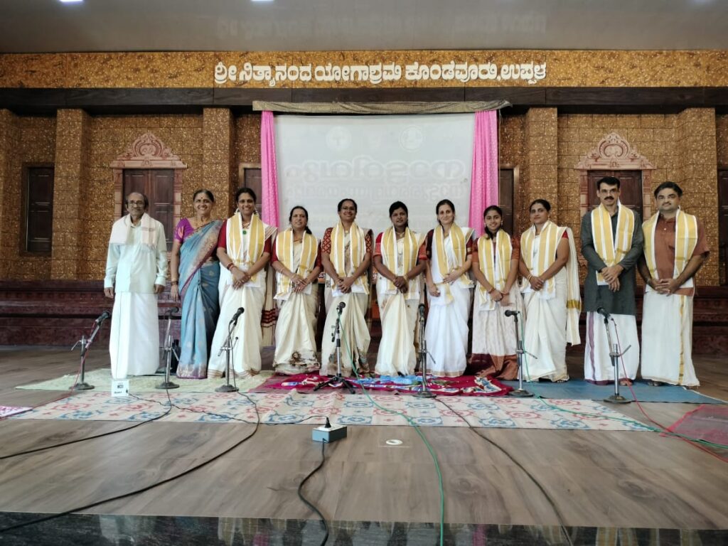 ಕೊಂಡೆವೂರು ಕ್ಷೇತ್ರದಲ್ಲಿ ವಿದುಷಿ ಡಾ.ಸುಚಿತ್ರಾ ಹೊಳ್ಳ ಹಾಗೂ ಬಳಗದವರಿಂದ ರಂಜಿಸಿದ ಗೋಷ್ಠಿ ಗಾಯನ