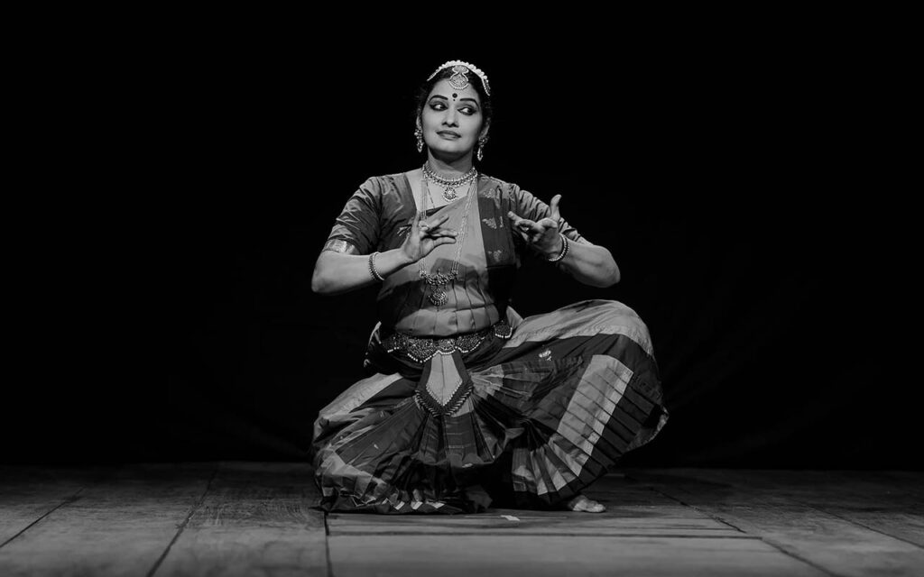 ಯುರೋಪಿನಲ್ಲಿ ವಿದುಷಿ ರಾಧಿಕಾ ಶೆಟ್ಟಿಯವರ ಭರತನಾಟ್ಯದ ‘ಕಾರ್ಯಾಗಾರ’ | ನವೆಂಬರ್ 8ರಿಂದ 19ರವರೆಗೆ
