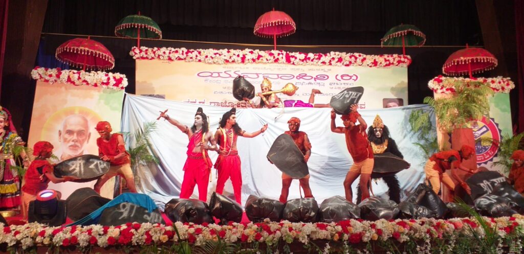 ಕನ್ನಡ ರಾಜ್ಯೋತ್ಸವ – ವಿಶುಕುಮಾರ್ ಸಾಹಿತ್ಯೋತ್ಸವದಲ್ಲಿ ‘ವಿಶುಕುಮಾರ್ ಪ್ರಶಸ್ತಿ’ ಪ್ರದಾನ