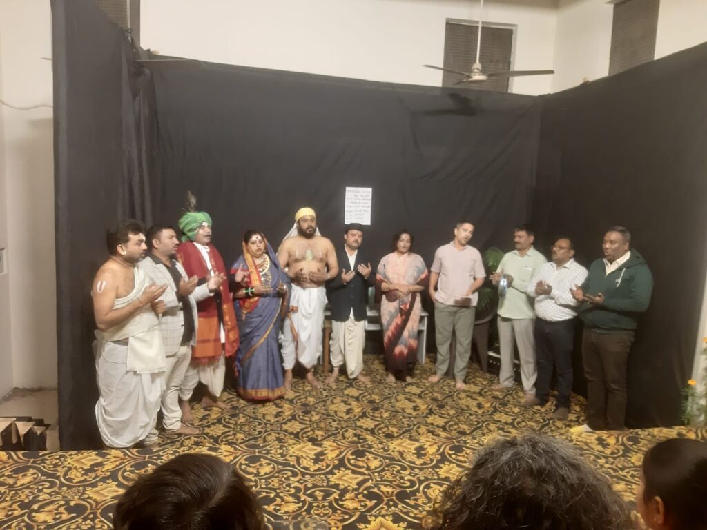 ನಾಟಕ ವಿಮರ್ಶೆ | ‘ದಿನಕರ ಫೌಂಡೇಷನ್’ನಿಂದ ನಾಟಕ ‘ತಿರುಕರ ಪಿಡುಗು’