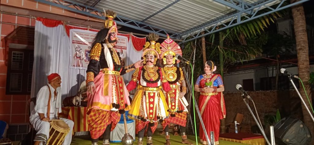 ಕಾರ್ಕಡದ ಭೂಮಿಕಾ ಮನೆಯಂಗಳದಲ್ಲಿ ‘ಮನೆಯಂಗಳದಲ್ಲಿ ಸಾಹಿತ್ಯ’ ಮತ್ತು ಸನ್ಮಾನ ಕಾರ್ಯಕ್ರಮ