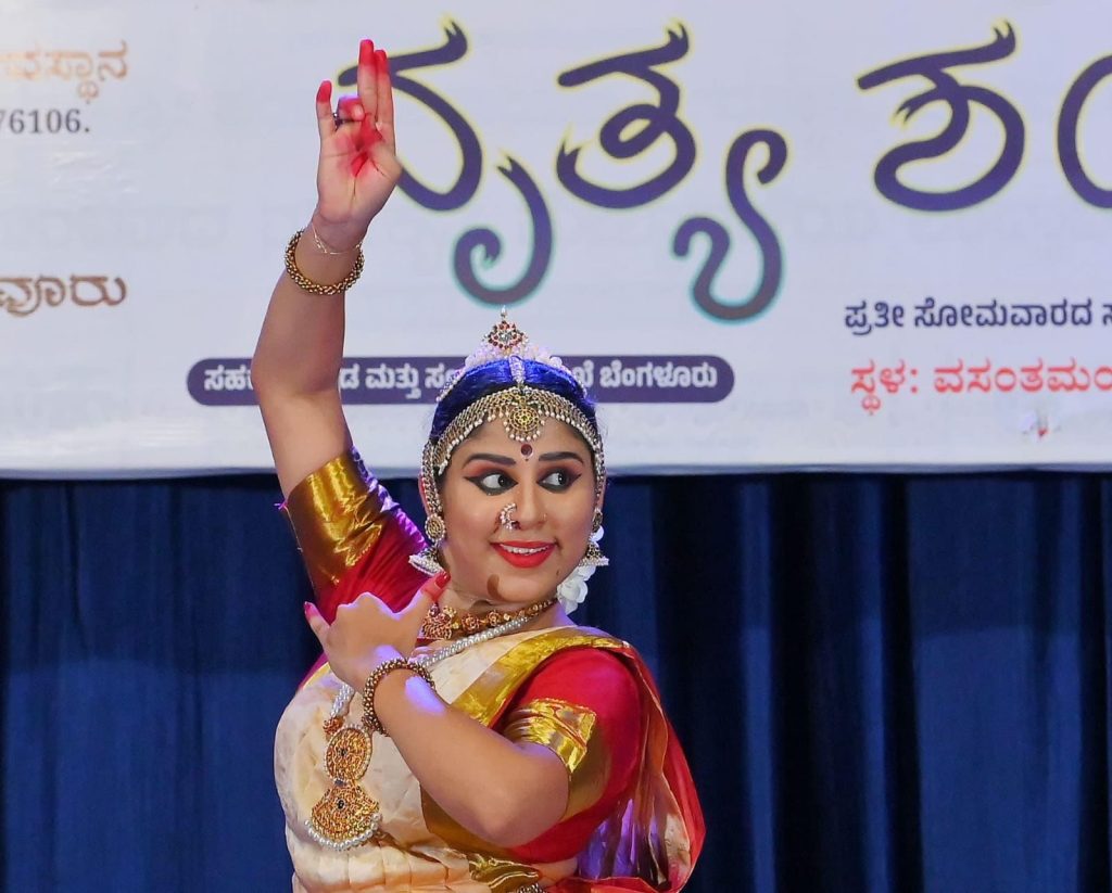 ‘ನೃತ್ಯ ಶಂಕರ’ದಲ್ಲಿ ಉಡುಪಿಯ ಕುಮಾರಿ ಶ್ರದ್ಧಾ ಕೆ. ಭಟ್ ಇವರಿಂದ ಏಕವ್ಯಕ್ತಿ ಭರತನಾಟ್ಯ