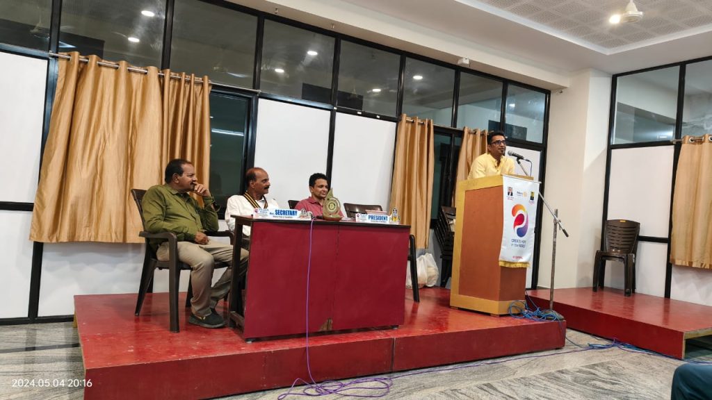 ಸುರತ್ಕಲ್ ರೋಟರಿ ಕ್ಲಬ್ ವತಿಯಿಂದ ‘ಸಾಹಿತ್ಯ ಮತ್ತು ಬದುಕು’ ವಿಶೇಷ ಉಪನ್ಯಾಸ ಕಾರ್ಯಕ್ರಮ