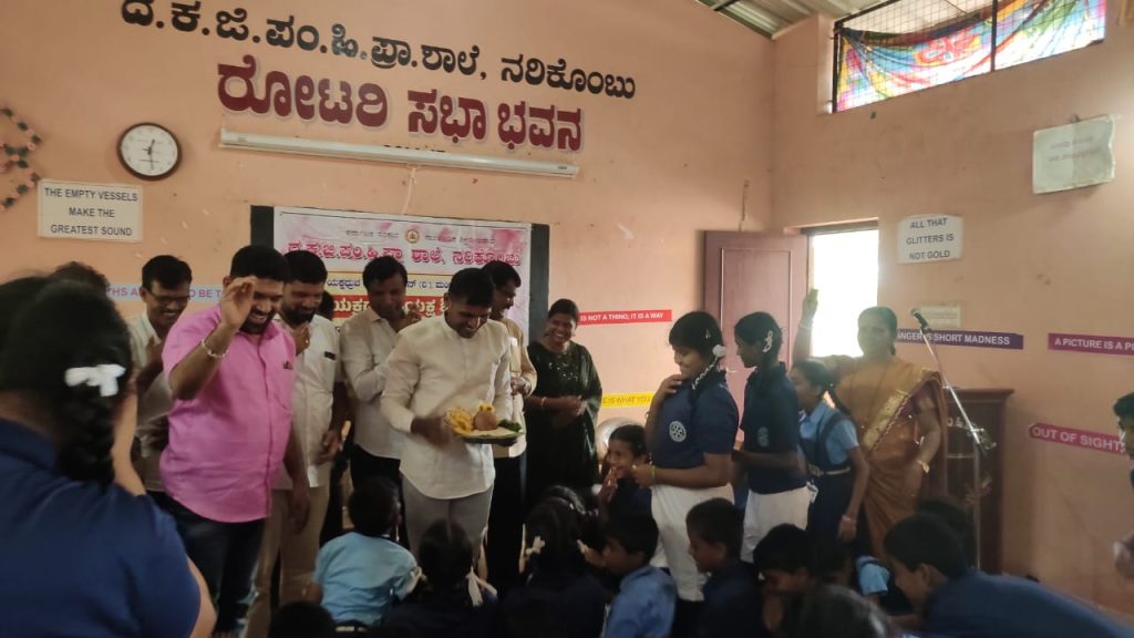 ನರಿಕೊಂಬು ಸರಕಾರಿ ಶಾಲೆಯಲ್ಲಿ ಯಕ್ಷ ಧ್ರುವ ಯಕ್ಷ ಶಿಕ್ಷಣ