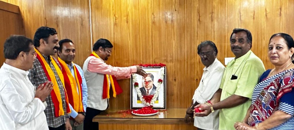 ಬೆಂಗಳೂರಿನ ಕನ್ನಡ ಸಾಹಿತ್ಯ ಪರಿಷತ್ತಿನಲ್ಲಿ ಸಾಹಿತಿ ಟಿ. ಪಿ. ಕೈಲಾಸಂ ಅವರ 140ನೆಯ ಜನ್ಮದಿನಾಚರಣೆ