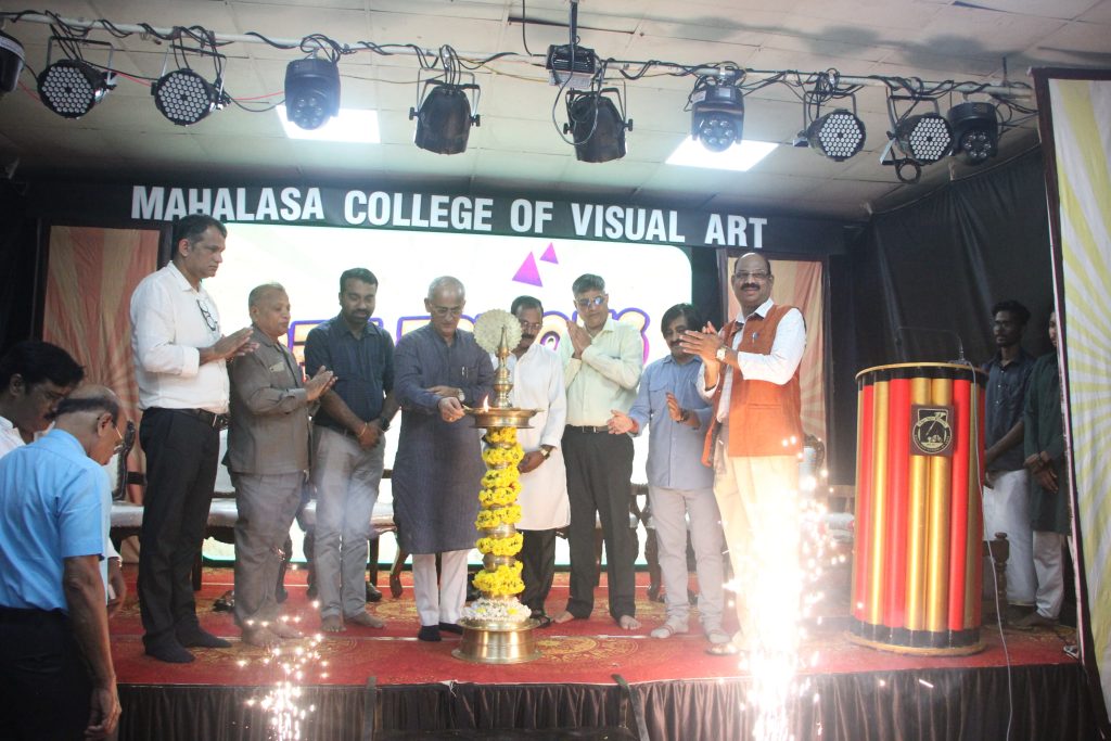 ಮಹಾಲಸಾ ದೃಶ್ಯಕಲಾ ಮಹಾವಿದ್ಯಾಲಯದ ವಾರ್ಷಿಕೋತ್ಸವದ ಹಾಗೂ ‘ಪ್ರತಿಬಿಂಬಗಳು’ ಚಿತ್ರ ಕಲಾಪ್ರದರ್ಶನ