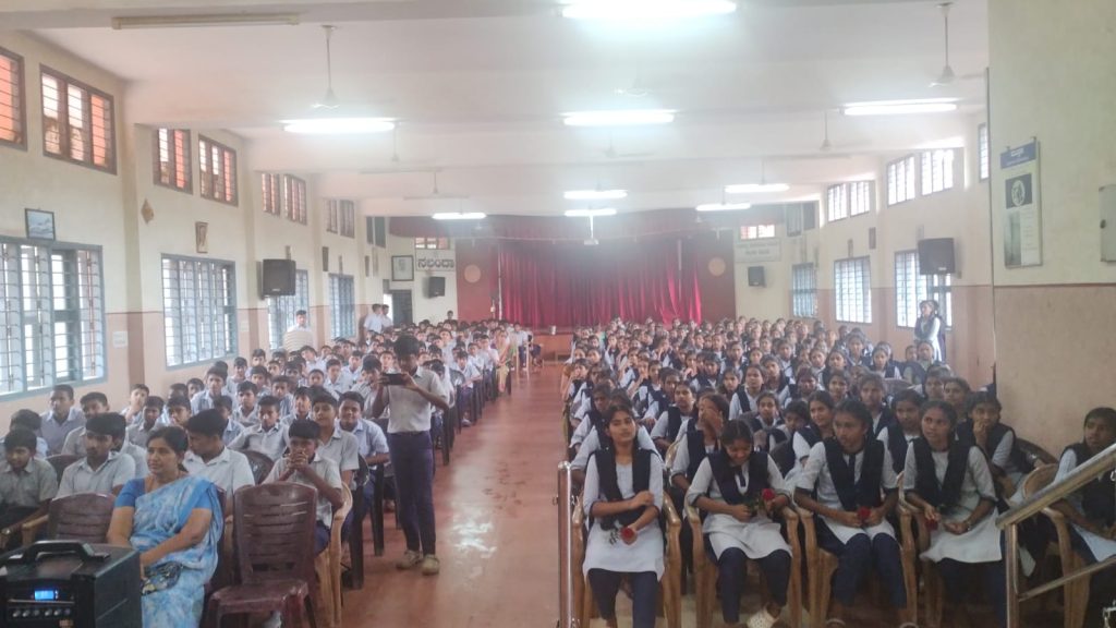 ಒಳಕಾಡು ಪ್ರೌಢಶಾಲೆಯಲ್ಲಿ ಯಕ್ಷ ಶಿಕ್ಷಣ ಉದ್ಘಾಟನೆ