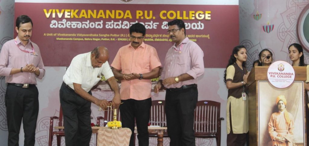 ವಿವೇಕಾನಂದ ಪದವಿಪೂರ್ವ ಕಾಲೇಜಿನಲ್ಲಿ ಸಾಹಿತ್ಯ ಸಂಘದ ಉದ್ಘಾಟನೆ ಹಾಗೂ ಪತ್ರಿಕಾ ವರದಿಗಾರಿಕೆ ಕಾರ್ಯಾಗಾರ