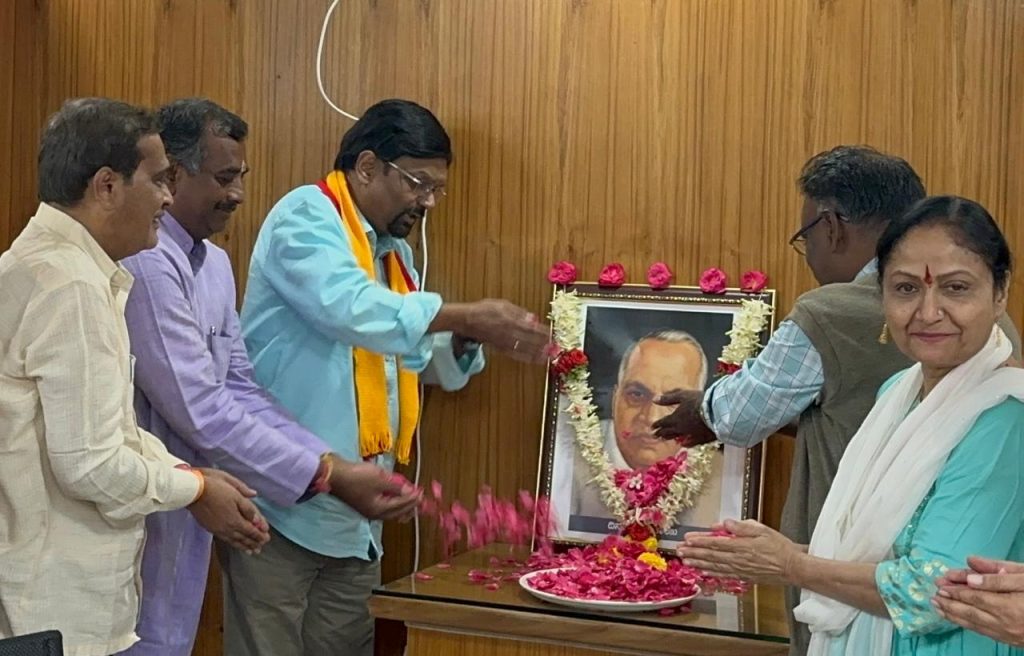 ಕ.ಸಾ.ಪ.ದಿಂದ ದಿನಕರ ದೇಸಾಯಿಯವರ 115ನೆಯ ಹುಟ್ಟು ಹಬ್ಬದ ಕಾರ್ಯಕ್ರಮ