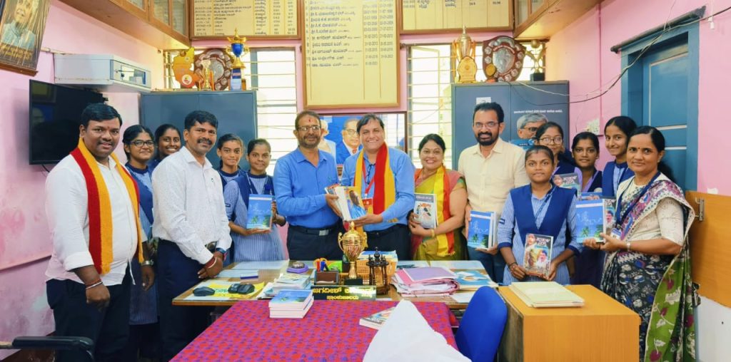 ಕ.ಸಾ.ಪ. ಉಡುಪಿ ತಾಲೂಕು ಘಟಕದಿಂದ ಪುಸ್ತಕಗಳ ಕೊಡುಗೆ