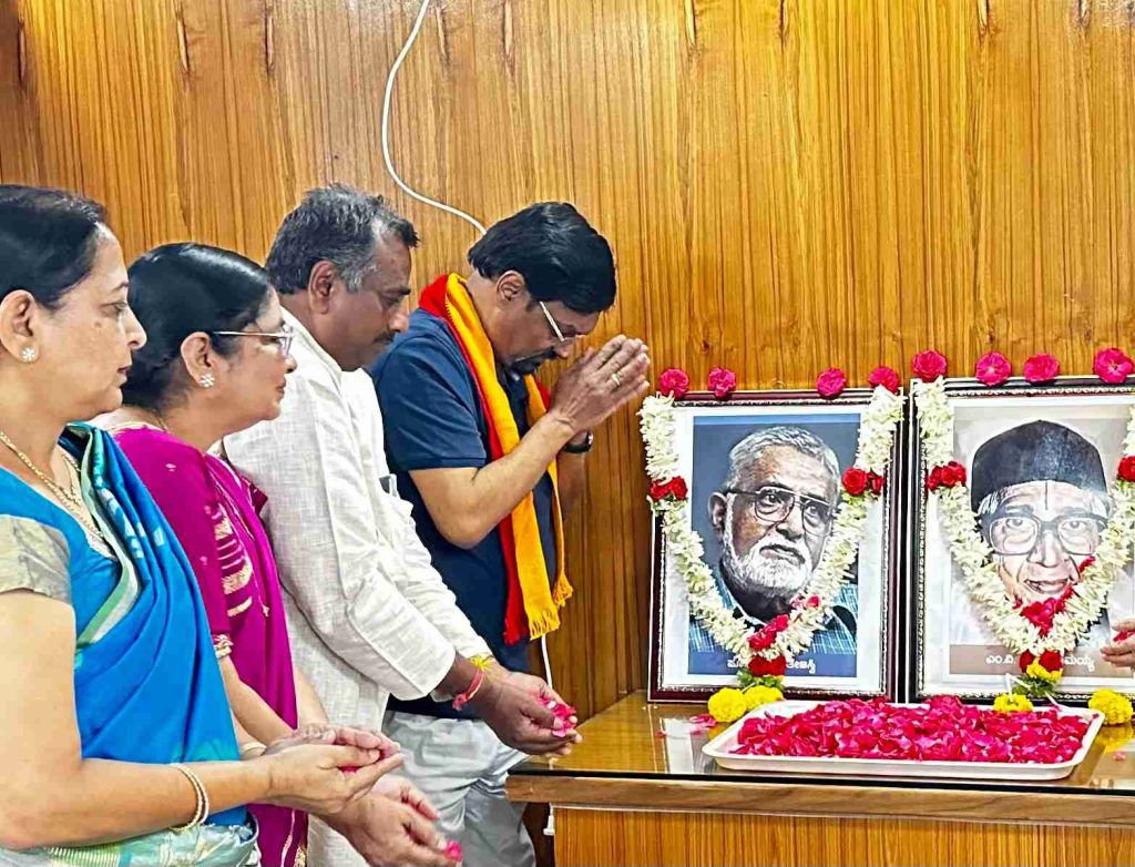 ಕ.ಸಾ.ಪ.ದಿಂದ ಸಾಹಿತಿ ಎಂ.ವಿ. ಸೀತಾರಾಮಯ್ಯ ಮತ್ತು ಕೆ.ಪಿ. ಪೂರ್ಣಚಂದ್ರ ತೇಜಸ್ವಿ ಇವರ ಜನ್ಮದಿನಾಚರಣೆ