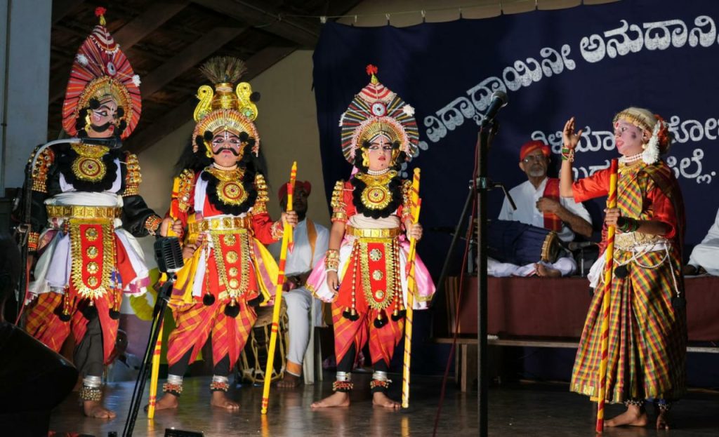 ಕೋಟದ ಶಾಂಭವೀ ಶಾಲೆಯಲ್ಲಿ ಯಕ್ಷಗಾನ ನೃತ್ಯ ತರಬೇತಿ
