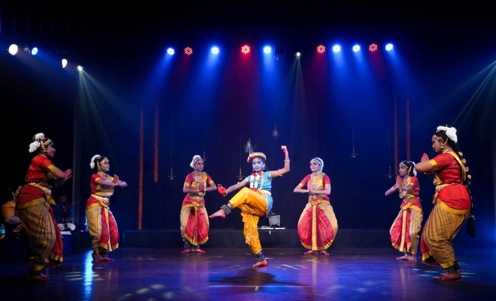 ನೃತ್ಯ ವಿಮರ್ಶೆ – ಕಣ್ಮನ ತುಂಬಿದ ರಮ್ಯ ನೃತ್ಯರೂಪಕ- ‘ಶ್ರೀ ಕೃಷ್ಣ ಲೀಲಾಮೃತಂ’