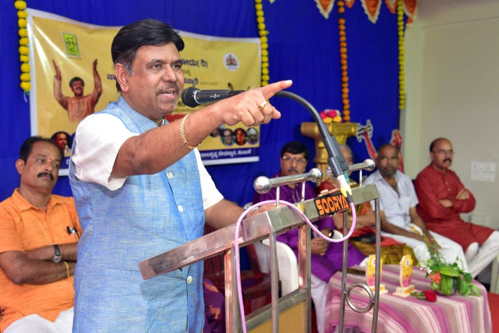 ಏಕಕಾಲದಲ್ಲಿ 650 ಮಂದಿ ಗಾಯಕರ ಒಕ್ಕೊರಲ ಗಾಯನದಲ್ಲಿ ರಂಜಿಸಿದ ಭಕ್ತಿರಸ ಶಿಬಿರ