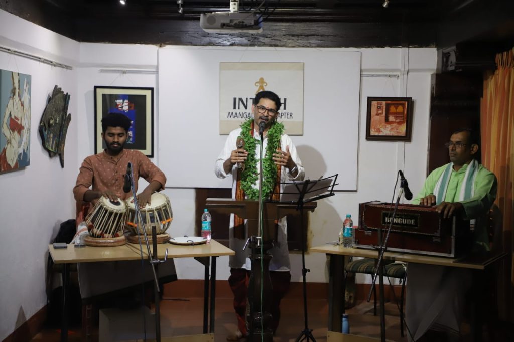 ಇಂಟಾಕ್ ಮಂಗಳೂರು ‘ವಿಶ್ವ ಪರಂಪರೆಯ ಸಪ್ತಾಹ’ಕ್ಕೆ ಹರಿಕಥಾ ಪ್ರದರ್ಶನದೊಂದಿಗೆ ಚಾಲನೆ