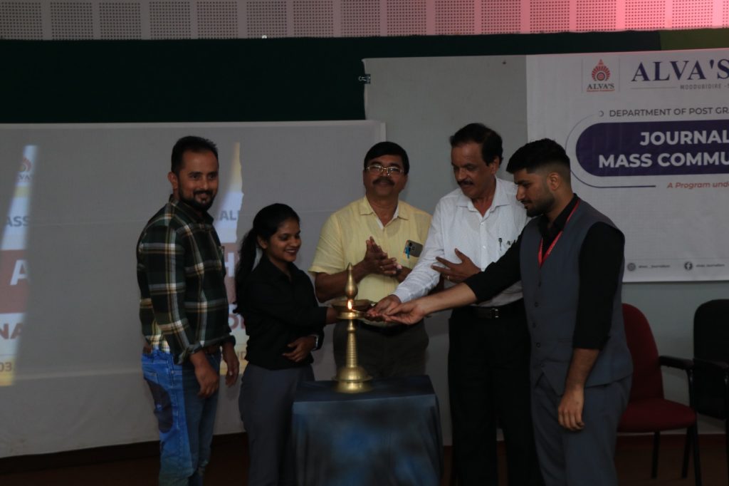 ಆಳ್ವಾಸ್ ನಲ್ಲಿ ಉದ್ಘಾಟನೆಗೊಂಡ ‘ಅಭಿವ್ಯಕ್ತಿ’ ವಿದ್ಯಾರ್ಥಿ ವೇದಿಕೆ