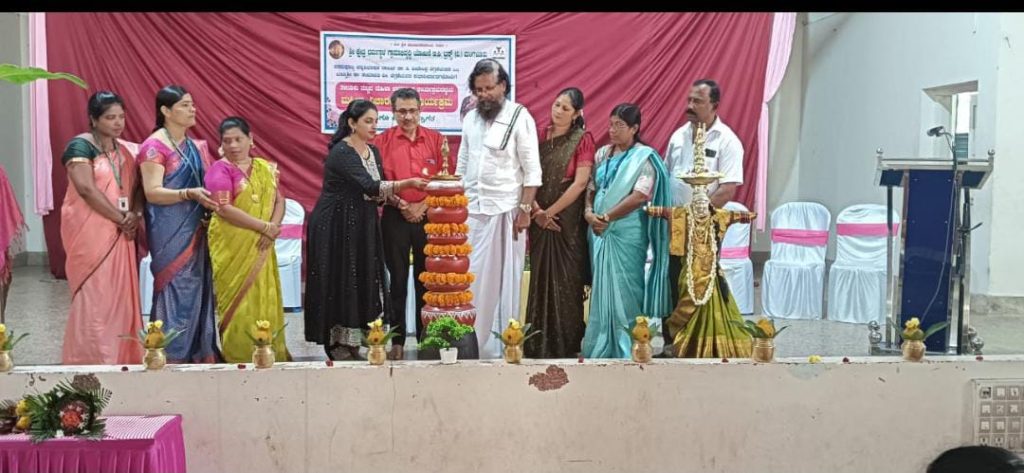 ಬ್ರಹ್ಮ ಬೈದರ್ಕಳ ಗರಡಿ ಸಭಾಭವನದಲ್ಲಿ ತಾಲೂಕು ಮಟ್ಟದ ಮಹಿಳಾ ವಿಚಾರಗೋಷ್ಠಿ