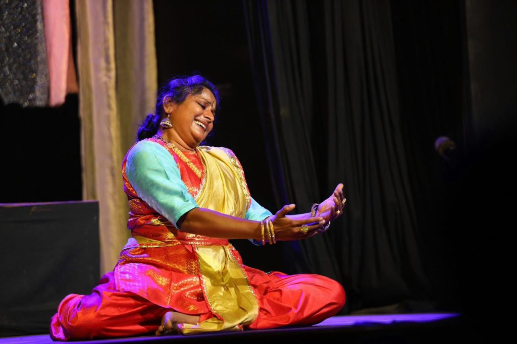 ನಾಟಕ ವಿಮರ್ಶೆ | ರಂಗ ವೈವಿಧ್ಯತೆಗೆ ಸಾಕ್ಷಿಯಾದ ಚಲನಶೀಲತೆ-ಪ್ರಯೋಗಶೀಲತೆಯ ಒಂದು ಪ್ರಯೋಗ
