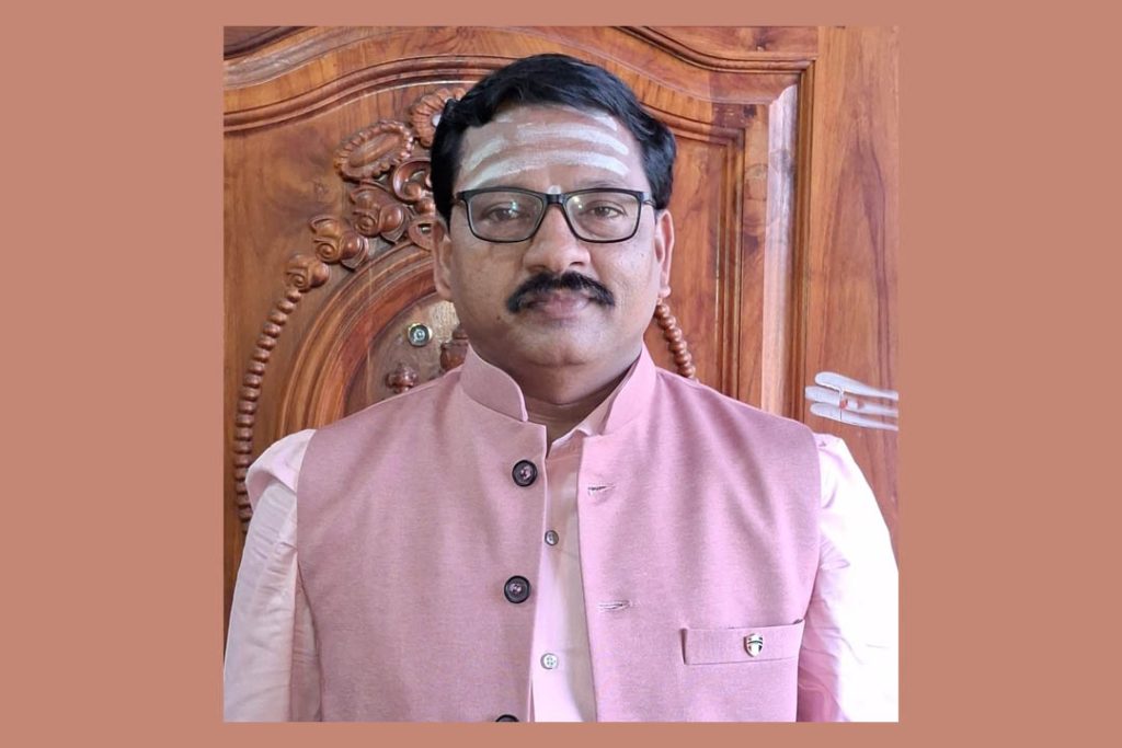 ಸಂಶೋಧಕ ಶಿಕ್ಷಕ, ಸಂಘಟಕ, ಶ್ರೀ ಶ್ರೀಶೈಲ ಮಲ್ಲಿಕಾರ್ಜುನ ಮನಗುತ್ತಿ ಕನ್ನಡ ಭವನದ ಬೆಳಗಾವಿ ಜಿಲ್ಲಾಧ್ಯಕ್ಷರಾಗಿ ಆಯ್ಕೆ