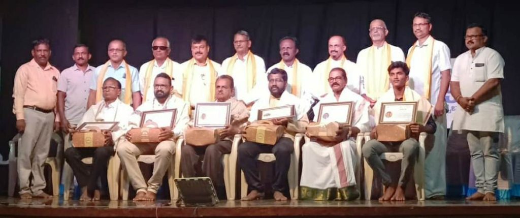 ತೆಕ್ಕಟ್ಟೆ ಹಯಗ್ರೀವದಲ್ಲಿ ಹಿಮ್ಮೇಳ ಮುಮ್ಮೇಳ ತರಗತಿಗಳ ವಾರ್ಷಿಕೋತ್ಸವ