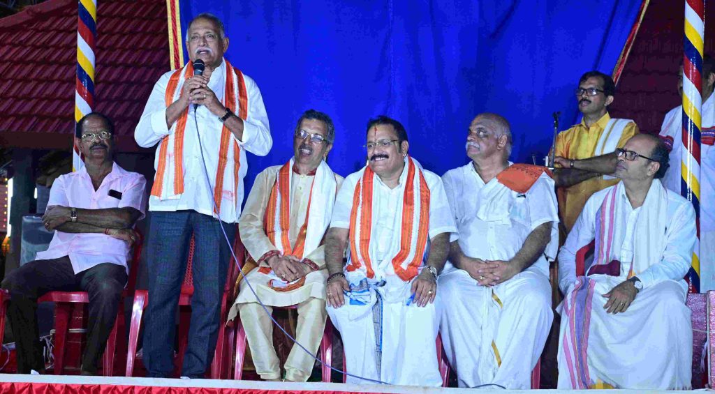 ಕುಡುಪು ದೇವಸ್ಥಾನದಲ್ಲಿ ಷಷ್ಠಿ ಮಹೋತ್ಸವದ ಪ್ರಯುಕ್ತ ಸನ್ಮಾನ ಮತ್ತು ಯಕ್ಷಗಾನ ಪ್ರದರ್ಶನ