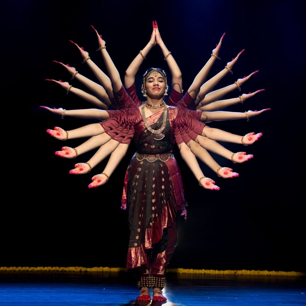 ನೃತ್ಯ ವಿಮರ್ಶೆ | ಮನಮೋಹಕ ಇಷಿತಾ ಭಾರಧ್ವಾಜ್ ರಂಗೋಲ್ಲಾಸ