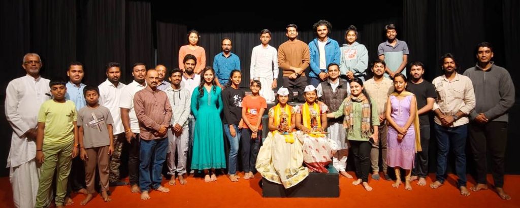 ಮೈಸೂರಿನ ‘ನಟನ’ದಲ್ಲಿ ‘ಹೂವಿನಕೋಲು’ ಯಕ್ಷಗಾನ ಪ್ರಕಾರದ ಪ್ರದರ್ಶನ