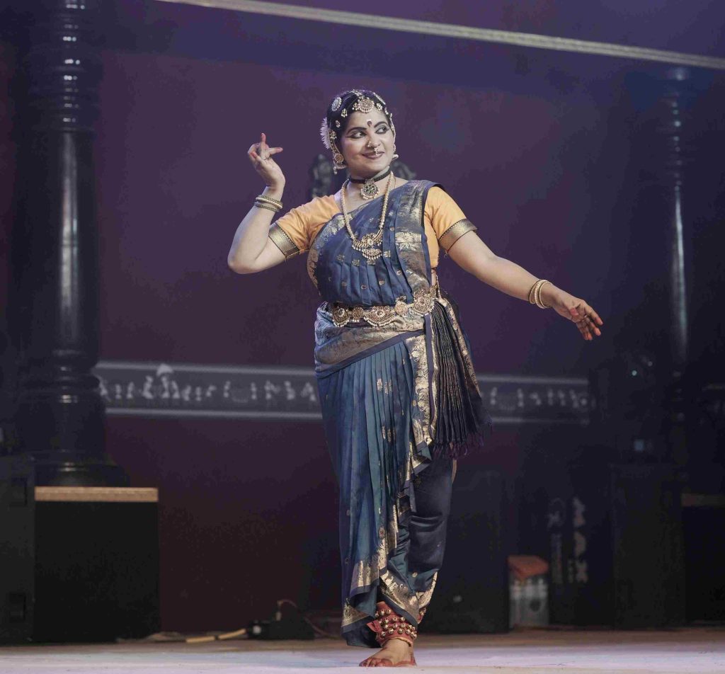 ಬೆಂಗಳೂರಿನ ನೃತ್ಯ ಕುಟೀರದ ತಂಡದಿಂದ ಭರತನಾಟ್ಯ ಕಾರ್ಯಕ್ರಮ