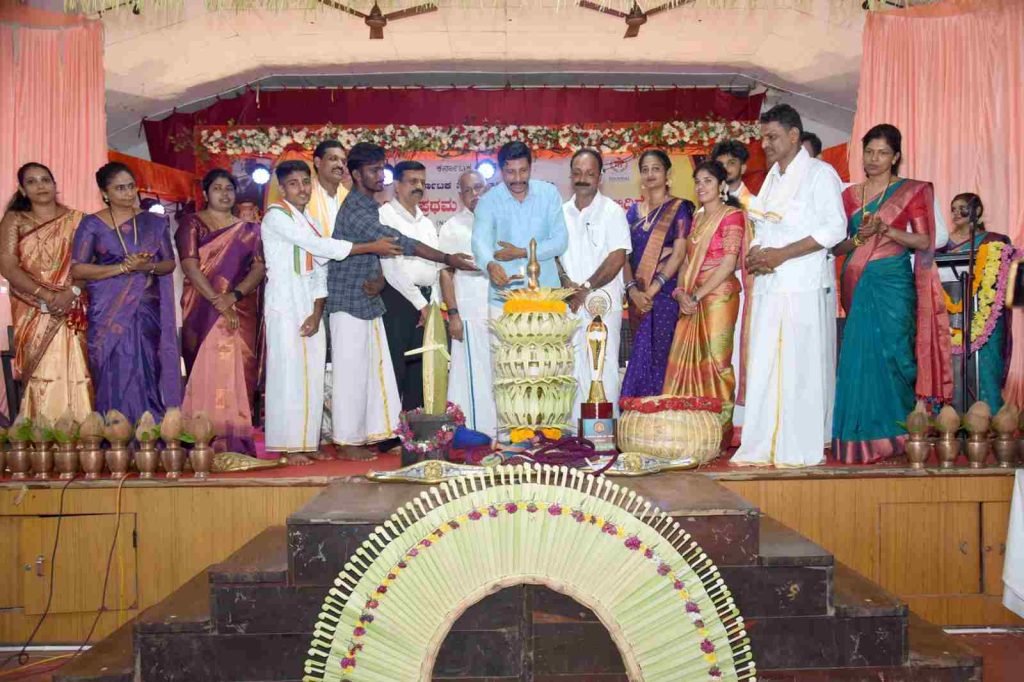 ಮೂಡುಬಿದಿರೆ ಮಹಾವೀರ ಕಾಲೇಜಿನಲ್ಲಿ ತುಳುನಾಡ ಸಿರಿ ‘ಮದಿಪು’