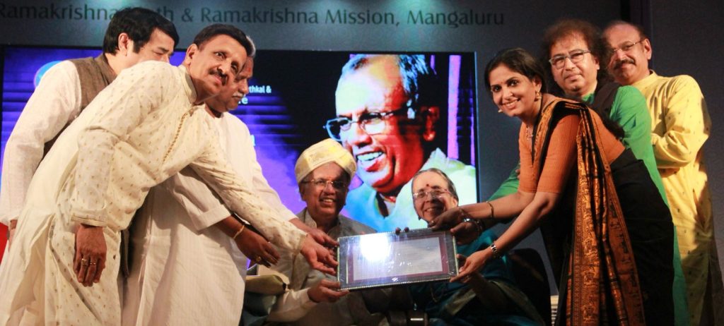 ಪಂಡಿತ್ ಓಂಕಾರ ಗುಲ್ವಾಡಿಯವರಿಗೆ ‘ಸಂಗೀತ್ ಸಮ್ಮಾನ್’ ಅಭಿಮಾನಪಡುವ ಅಭಿನಂದನೆ