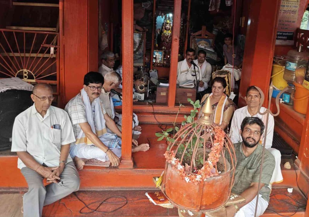 ಪುತ್ತೂರು ಶ್ರೀ ಆಂಜನೇಯ ಮಂತ್ರಾಲಯದಲ್ಲಿ “ಕರ್ಣ ಭೇದನ” ಯಕ್ಷಗಾನ ತಾಳಮದ್ದಳೆ