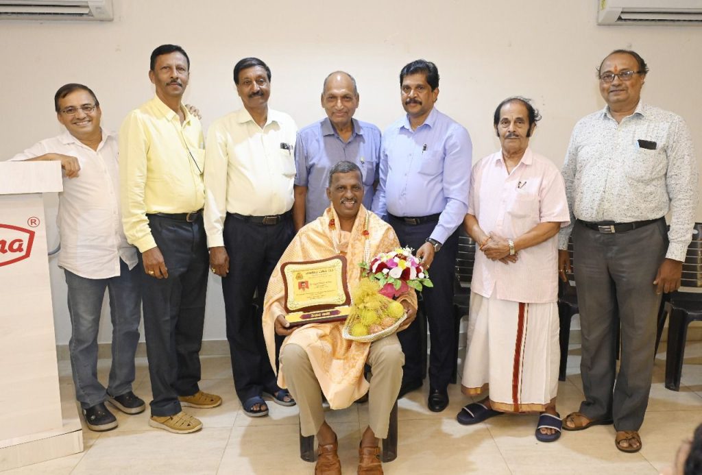 ಲಕ್ಷ್ಮೀನಾರಾಯಣ ಕಾರಂತರಿಗೆ ತುಳುಕೂಟದ ವತಿಯಿಂದ ಅಭಿನಂದನೆ