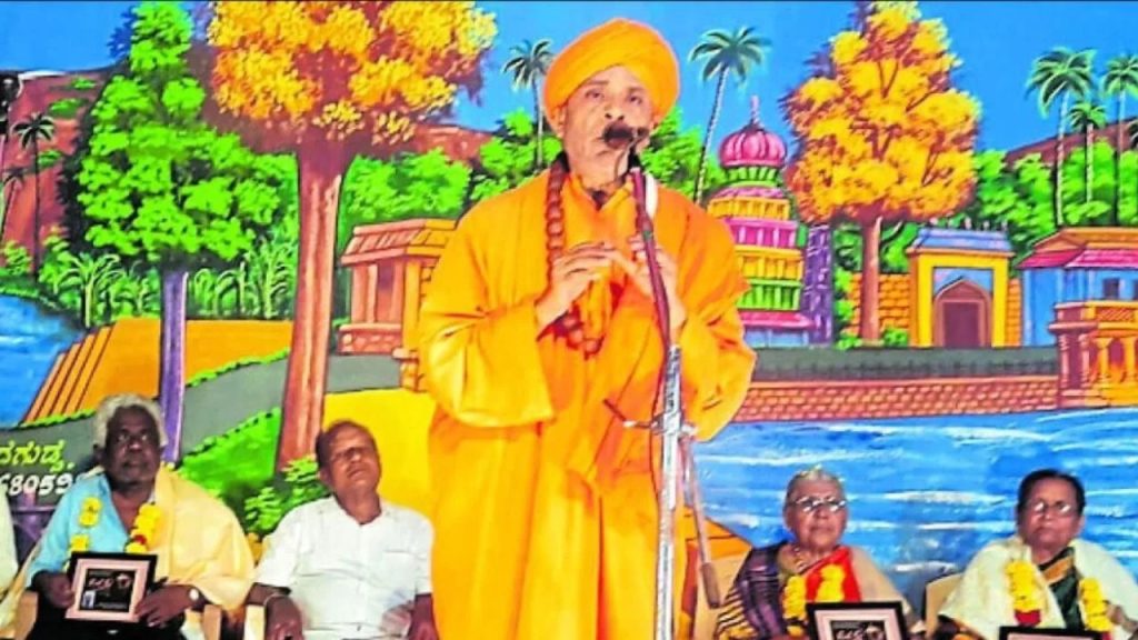 ಇಳಕಲ್ಲಿನ ಸುವರ್ಣ ರಂಗಮಂದಿರದಲ್ಲಿ ಸಿ. ಜಿ. ಕೆ. ಪ್ರಶಸ್ತಿ ಪ್ರದಾನ