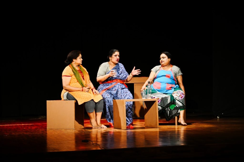 ಬೆಂಗಳೂರಿನ ನಿಂಬೆಕಾಯಿಪುರದಲ್ಲಿ ಕಲಾರಸಿಕರನ್ನು ರಂಜಿಸಿದ ಎಲ್. ಎಸ್. ಡಿ. ನಾಟಕ