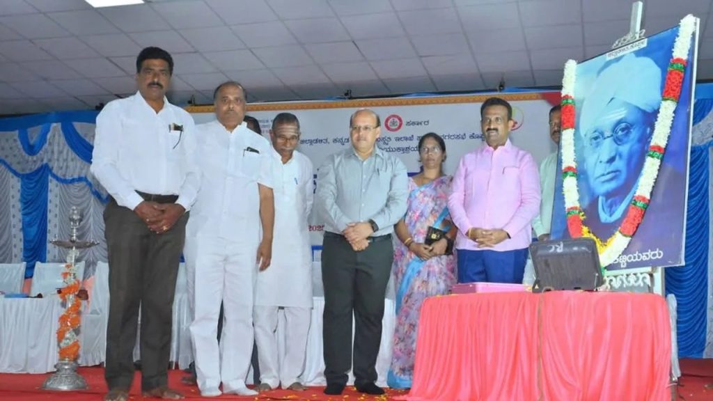 ಕೊಪ್ಪಳದಲ್ಲಿ ‘ವಚನ ಸಂರಕ್ಷಣಾ ದಿನಾಚರಣೆ’