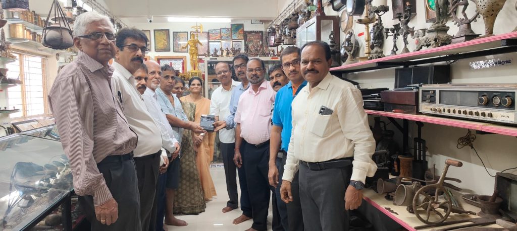 ರೋಟರಿ ಕ್ಲಬ್ ವತಿಯಿಂದ ಜಾನ್ ಎಫ್. ಕೆನಡಿ ಇವರಿಗೆ ಸನ್ಮಾನ