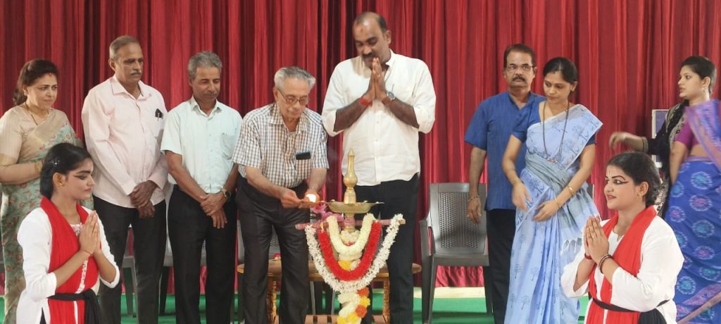ಉಡುಪಿ ಸರಕಾರಿ ಬಾಲಕಿಯರ ಪ್ರೌಢಶಾಲೆಯ ಯಕ್ಷಗಾನ ತರಗತಿಗಳ ಉದ್ಘಾಟನೆ