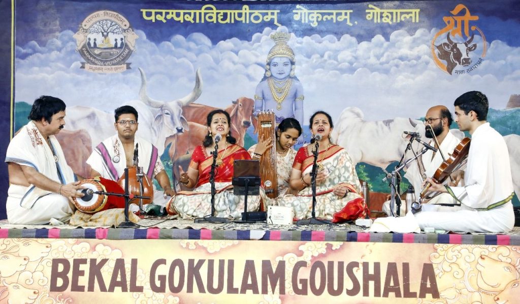 ವೈವಿಧ್ಯಮಯ ಸಂಗೀತ ಶೈಲಿಗಳಿಂದ ಪ್ರೇಕ್ಷಕರ ಮನ ಸೆಳೆದ ಕಾಂಚನಾ ಸಹೋದರಿಯರು