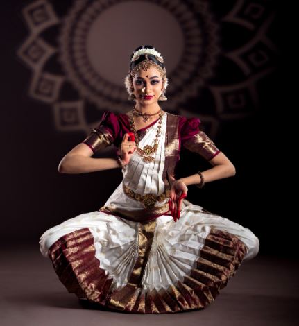 ಬಹುಮುಖ ನೃತ್ಯಪ್ರತಿಭೆ ಆರತಿ ನಾಯರ್ ‘ಕುಚಿಪುಡಿ ನಾಟ್ಯಕಲಾ ಲಲಿತಂ’ | ನವೆಂಬರ್ 09