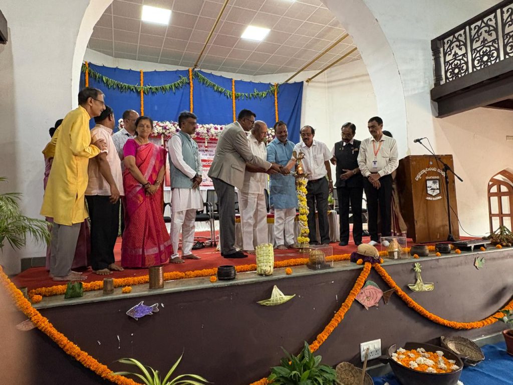 ಮಂಗಳೂರು ವಿಶ್ವವಿದ್ಯಾನಿಲಯ ಕಾಲೇಜಿನಲ್ಲಿ ತುಳು ಪರ್ಬ ಸಂಭ್ರಮ